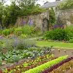 Loch Ness Country House Hotel 